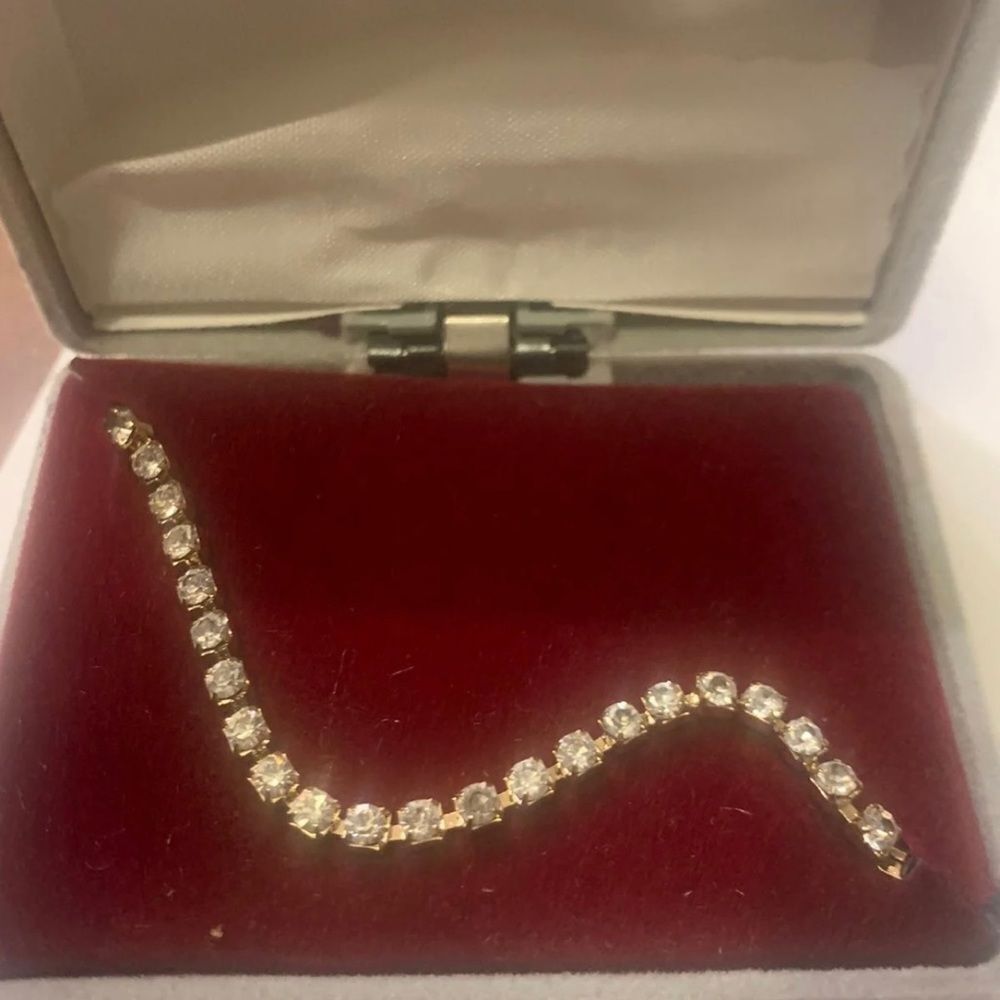 Genuine Austrian Crystal Bracelet in case box